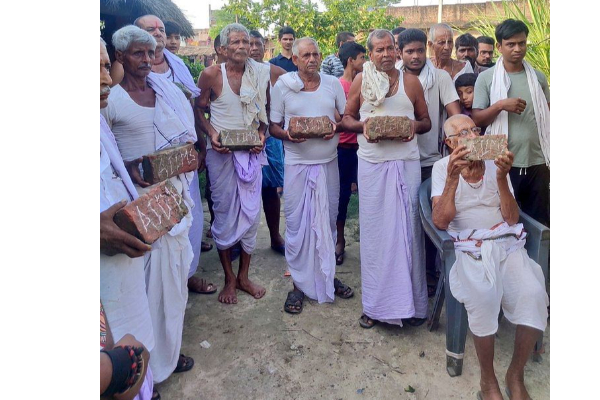 அப்ப மதுரையில மட்டுமல்ல பீஹார்லையும் இதே நிலைதான் .. உதயநிதியின் செங்கல் பாணியை கையிலெடுத்த பீகார் மக்கள்! | Aiims Delay Citizens Donate Bricks அப்ப மதுரையில மட்டுமல்ல பீஹார்லையும் இதே நிலைதான் .. உதயநிதியின் செங்கல் பாணியை கையிலெடுத்த பீகார் மக்கள்! | Aiims Delay Citizens Donate Bricks