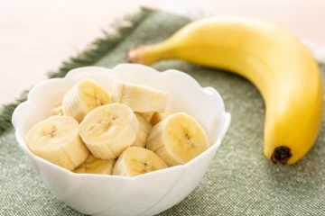 வெறும் வயிற்றில் வாழைப்பழம் சாப்பிட்டாலாமா? அப்படி சாப்பிட்டால் என்னவாகும் ?