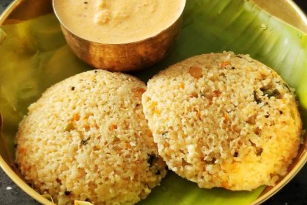 சாக்ஷி அகர்வால் சாப்பிடும் ஓட்ஸ் ரவா இட்லி.. 15 நிமிடத்தில் செய்வது எப்படி? | Oatmeal Rava Idli Recipe In Tamil