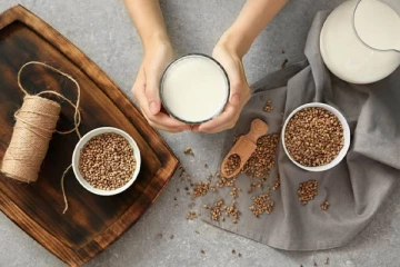 தினசரி பாலுடன் இந்த விதைகளை உண்பதால் கிடைக்கும் நன்மைகள்!