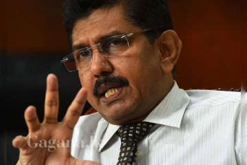 විශේෂඥ වෛද්ය අනිල් ජාසිංහ සෞඛ්ය සහ ජනමාධ්ය අමාත්යාංශයේ නව ලේකම්වරයා ලෙස පත්කෙරේ...