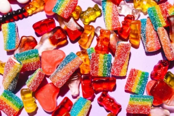 மக்கள் அதிகம் இனிப்பு சாப்பிடுவதை தடுக்க வரி: சுவிஸ் அமைப்பு ஒன்று யோசனை