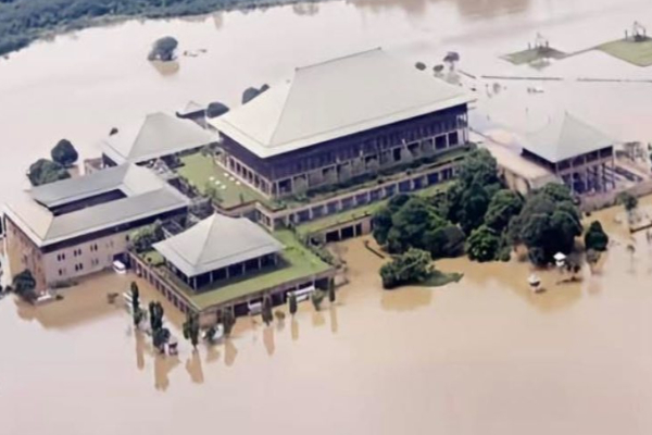 வெள்ளத்தில் மூழ்கும் இலங்கை நாடாளுமன்றம் | The Sri Lankan Parliament Submerged In Floods