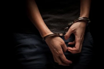 கிளிநொச்சியில் கசிப்புடன் இரண்டு பேர் கைது