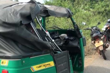 මිනීමරු අලියාගෙන් ගැබිනි මවට සහ පුතුට බිහිසුණු ප්රහාරයක්..පුතු සහ මව බරපතළ තත්ත්වයේ..(VIDEO)