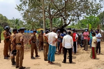 பொது மக்களின் கடும் எதிர்ப்பு காரணமாக நிறுத்தப்பட்ட குட்டியாராம விகாரை காணி அளவீடு பணிகள்