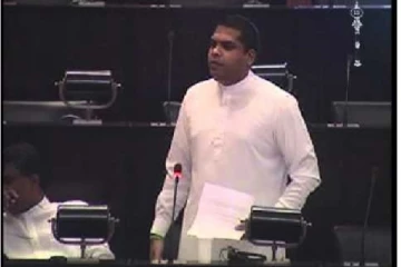 ஈஸ்டர் தாக்குதல் அறிக்கையின் எளிமையான பிரதியை கோரும் ஹரின்