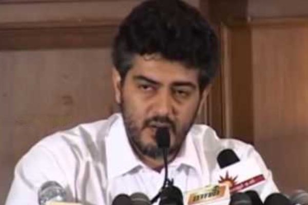 மோதிக்கொள்ளும் துணிவு, வாரிசு! 