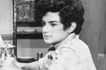 இந்த புகைப்படத்தில் இருக்கும் வெறித்தனமான மாஸ் ஹீரோ யார் என்று தெரியுமா.. இதோ பாருங்க