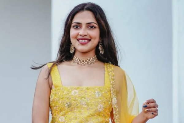 நடிகை அமலா பாலின் சொத்து மதிப்பு.. எவ்வளவு தெரியுமா? இதோ முழு விவரம் | Actress Amala Paul Net Worth நடிகை அமலா பாலின் சொத்து மதிப்பு.. எவ்வளவு தெரியுமா? இதோ முழு விவரம் | Actress Amala Paul Net Worth