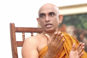 புதிய ஜனாதிபதிக்கு சிறிது காலத்தை வழங்கி பார்ப்போம்:அத்துரலியே ரதன தேரர்