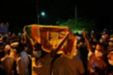 நெருக்கடி நிலையை சமாளிக்க இது மட்டும் தான் வழி