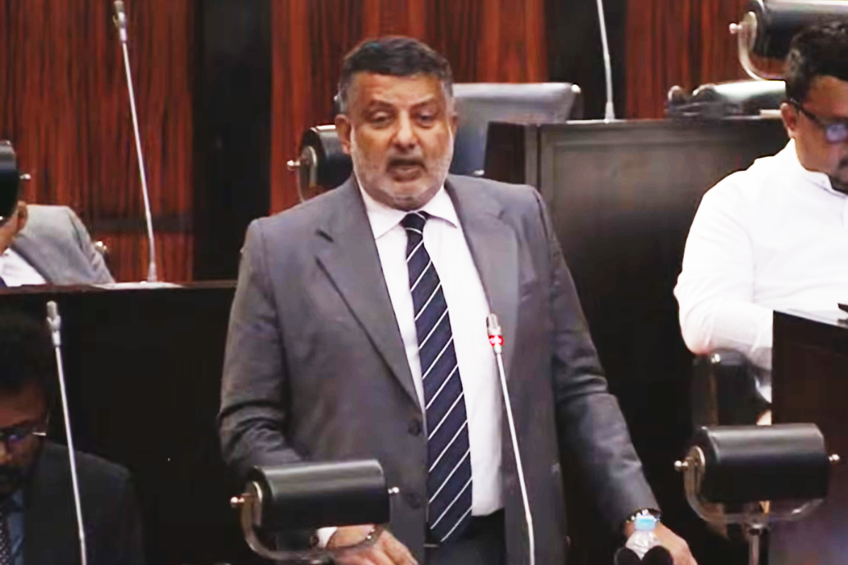 பாலச்சந்திரனின் படுகொலையானது ஒரு போர்க்குற்றம்! ஹக்கீமின் கருத்துக்கு ஆளும் தரப்பு பதில் | Assassination Of Balachander Is A War Crime