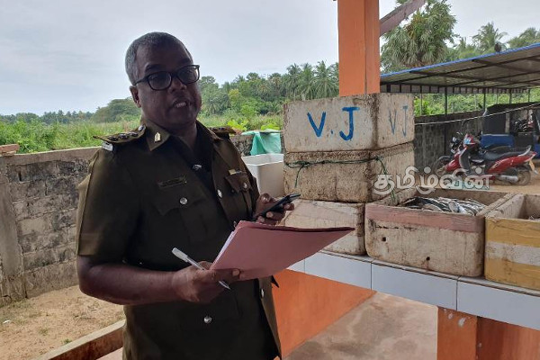 மட்டக்களப்பில் பறிமுதல் செய்யப்பட்ட விற்பனைக்கு தகுதியற்ற மீன்கள் (Photos) | Fish Unfit For Sale Restricted In Batticaloa