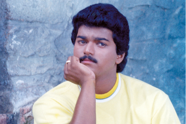 25 ஆண்டுகளுக்கு முன் நடிகர் விஜய் வாங்கிய சம்பளம்.. எவ்வளவு தெரியுமா