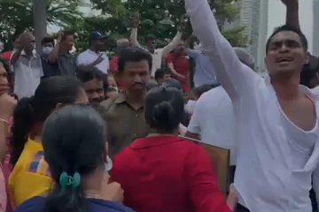 போராட்டக்காரர்களை மகிந்தவே அலரி மாளிகைக்குள் வரவழைத்தார்- பகிரங்கப்படுத்திய தயாசிறி!