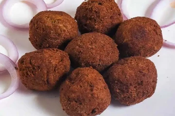 சிக்கன் எடுத்தால் ஒருமுறை இப்படி கோலா உருண்டை செய்து சாப்பிடுங்க... அட்டகாசமான ரெசிபி இதோ