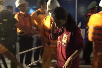 சர்வதேச கடற்பரப்பில் மீட்கப்பட்ட 300 இலங்கையர்கள் தொடர்பில் வெளியாகியுள்ள புதிய தகவல்