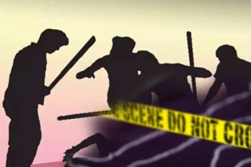 தமிழர் பகுதியில் குழுக்கிடையே மோதல் ; இருவர் வைத்தியசாலையில்