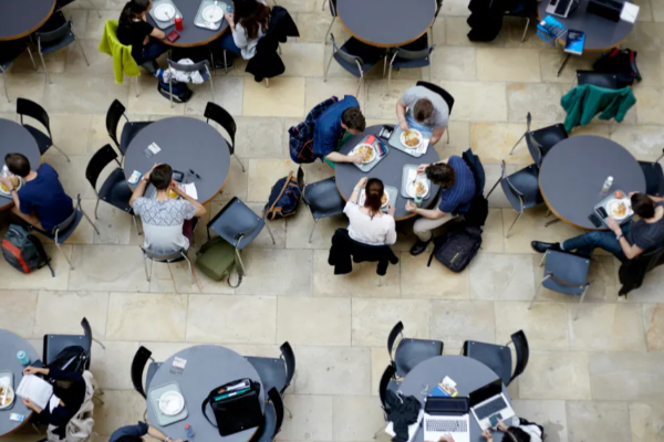 மீண்டும் கல்விக்கட்டணத்தை உயர்த்தும் சுவிஸ் பல்கலைக்கழகங்கள் | Swiss Universities Raise Tuition Federal Budget