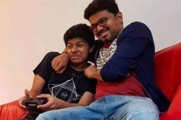 அட என்னடா தளபதியோடு தமிழ் மொழி பற்றுக்கு வந்த சோதன....