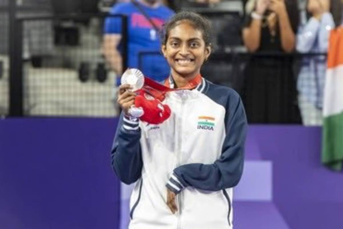 ஒரே நாளில் 3 பதக்கம் வென்ற துளசிமதி - ரூ.1.25 கோடி ஊக்கத்தொகை அறிவித்த முதல்வர் விஜய் | Thulasimathi Won 3 Medals In Day Para Asian Games