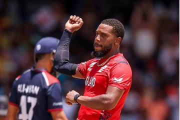 டி20 உலகக் கோப்பை: பிறந்த மண்ணில் ஹாட்ரிக்., சரித்திரம் படைத்த ஜோர்டான்