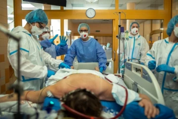 கொரோனா வந்தால் கண் தெரியாதா? - சந்தேகத்தை தீர்த்த மருத்துவ குழு!