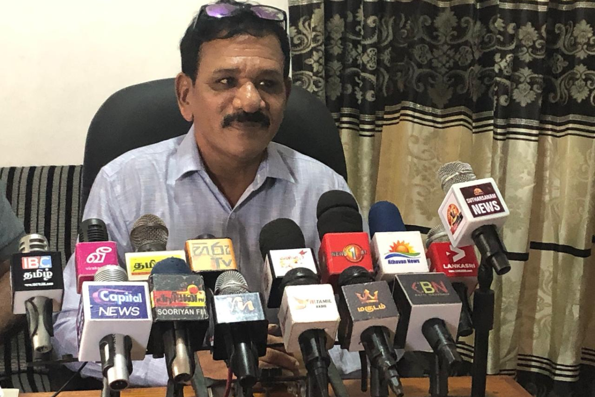 காணிகளை சூறையாடி சொத்து குவித்துள்ள ஹிஸ்புல்லா..! ஈரோஸ் கட்சியின் தலைவர் குற்றச்சாட்டு | Eros Secretary General Prabhakaran Statement காணிகளை சூறையாடி சொத்து குவித்துள்ள ஹிஸ்புல்லா..! ஈரோஸ் கட்சியின் தலைவர் குற்றச்சாட்டு | Eros Secretary General Prabhakaran Statement