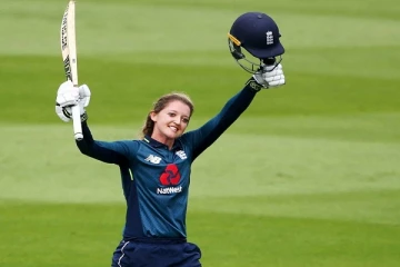 அபுதாபி அணியின் உதவி பயிற்சியாளராக இங்கிலாந்து அணியின் வீராங்கனை ஒருவர் நியமனம்