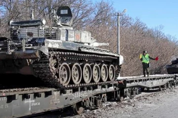 உக்ரேன் மீது தாக்குதல் நடத்த காரணம் தேடும் ரஷ்யா: நேட்டோ தலைவர் சாடல்