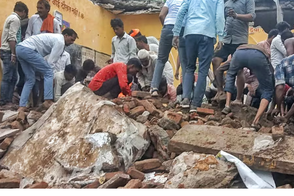 அரசு பள்ளியில் இடிந்து விழுந்த மேற்கூரை - 6 மாணவர்கள் உடல் நசுங்கி பலி! | School Roof Collapse 6 Students Died Rajasthan