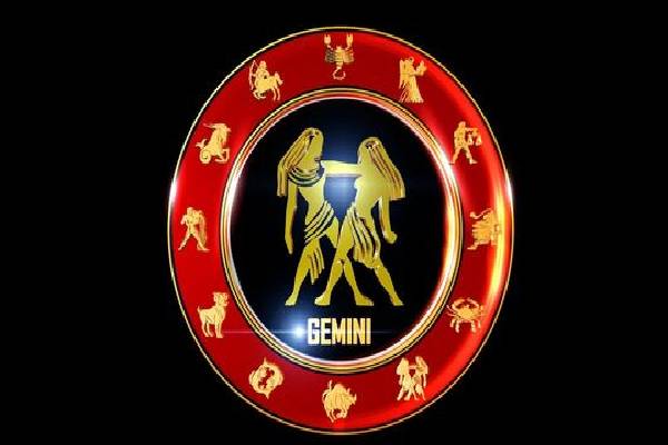 விசாக நட்சத்தில் சூரியபெயர்ச்சி: ராஜயோகத்தை அனுபவிக்கப்போகும் 3 ராசியினர்! | Sun Transt 2025 3 Zodiac Signs Become Wealthy விசாக நட்சத்தில் சூரியபெயர்ச்சி: ராஜயோகத்தை அனுபவிக்கப்போகும் 3 ராசியினர்! | Sun Transt 2025 3 Zodiac Signs Become Wealthy