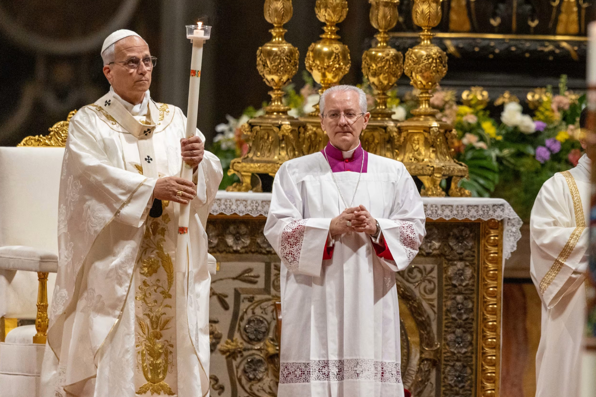 நாம் முடங்கிப் போக நாமே அனுமதிக்க வேண்டாம்! உலக அமைதிக்கு பேப் அழைப்பு | Pope Calls For World Peace