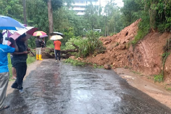 பேரிடரில் பாதிக்கப்பட்ட வீதிகளை புனரமைக்க 190 பில்லியன் தேவை! ஜனாதிபதி தெரிவிப்பு | Spend Rs 190 Billion To Rebuild The Damaged Roads பேரிடரில் பாதிக்கப்பட்ட வீதிகளை புனரமைக்க 190 பில்லியன் தேவை! ஜனாதிபதி தெரிவிப்பு | Spend Rs 190 Billion To Rebuild The Damaged Roads