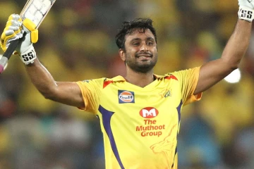 மீண்டும் பழைய நிலைக்கு திரும்பிய அம்பத்தி ராயுடு - போட்டி போடும் ஐபிஎல் அணிகள்