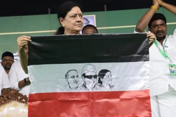 அஇபுதமமுக கட்சியிலிருந்து சசிகலா நீக்கம் - நிறுவன தலைவர் அதிரடி