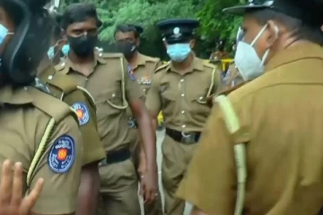 பெற்ற மகனை வீதியில் விட்டுவிட்டு புதிய கணவனுடன் தப்பிச் சென்ற தாய்