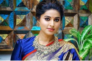 வீட்டில் அரங்கேறிய கொண்டாட்டம்! துளியும் மேக்கப் இல்லாமல் நடிகை சினேகா