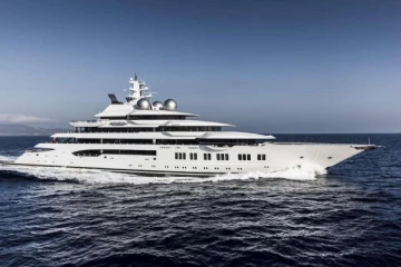 பறிமுதல் செய்யப்பட்ட ரஷ்யாவின் ஒலிகார்ச் படகு: பராமரிப்புக்கு $30 மில்லியன் செலவிடும் அமெரிக்கா