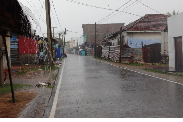 நான்கு மாவட்டங்களுக்கு மண்சரிவு சிவப்பு எச்சரிக்கை! உடனடியாக வெளியேற்றப்பட்ட மக்கள் | Landslide Red Alerts Issued For 4 Districts