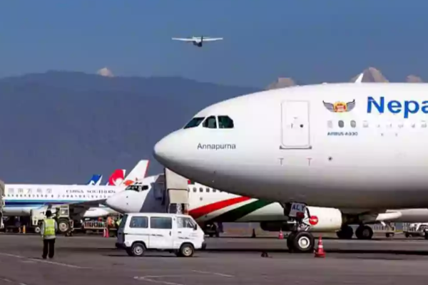 நேபாளத்தில் விமான சேவை பாதிப்பு ; அவதியடைந்த பயணிகள் | Air Service Disrupted In Nepal Passengers Suffer நேபாளத்தில் விமான சேவை பாதிப்பு ; அவதியடைந்த பயணிகள் | Air Service Disrupted In Nepal Passengers Suffer