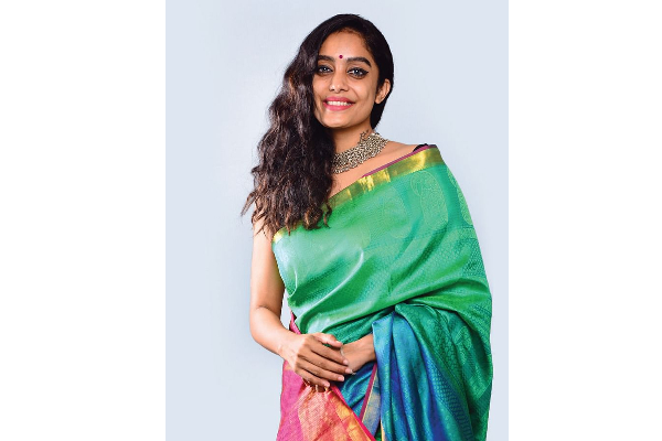 பிக் பாஸ் Ultimate நிகழ்ச்சியில் உறுதிசெய்யப்பட்ட 6 போட்டியாளர்கள் இவர்கள் தான் ! யார் யார் பாருங்க.. | Bigg Boss Ultimate Confirmed 6 Cons