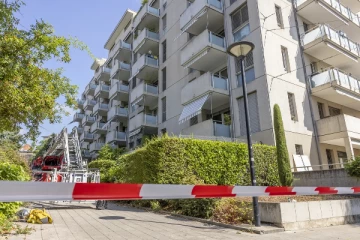 சுவிட்சர்லாந்தில் வீட்டின் முன் கிடந்த குப்பைக் கவரை எடுத்த நபர்; அடுத்து நிகழ்ந்த பயங்கரம்