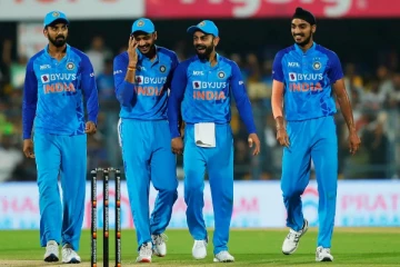 வான வேடிக்கை காட்டிய இந்திய வீரர்கள் - 16 ரன்கள் வித்தியாசத்தில் இந்தியா அபார வெற்றி