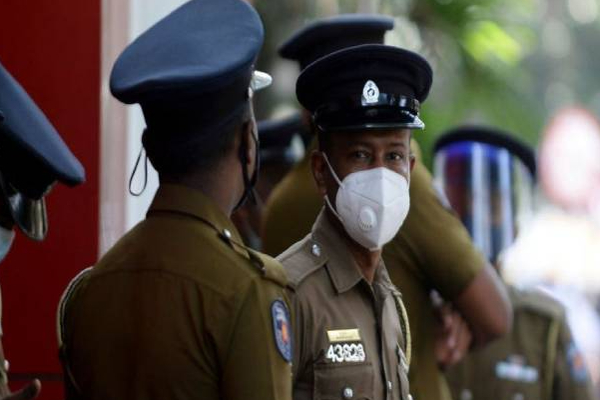 யாழில் ஹெரோயின் வியாபாரத்தில் ஈடுபட்டு வந்த நபர் சிக்கினர்! | Person Was Arrested Dealing In Heroin Sales Jaffna