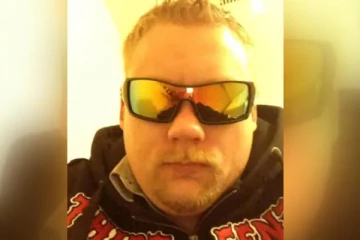 தாயாரை காப்பாற்ற தந்தையின் சடலத்தை மறைவு செய்த மகன்