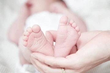 குழந்தைக்கு பெயர் சூட்டுவதில் பிரிந்த தம்பதி.. நீதிமன்றம் செய்த செயல் - இறுதியில் ட்விஸ்ட்!