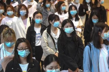 சீனாவில் தடுப்பூசி செலுத்தியவர்கள் எண்ணிக்கை 121 கோடியாக உயர்வு