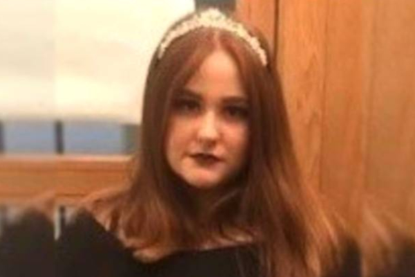 பிரித்தானியாவில் உள்ள பூங்கா ஒன்றில் கிடந்த சிறுமியின் சடலத்தால் ஏற்பட்ட பரபரப்பு! | Excitement By A Dead Body Lying In A Park In Uk